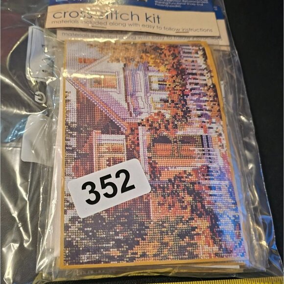 Counted Cross Stitch Kits  Lot of 4 Crafters Square New in Package Unopened - Picture 10 of 10